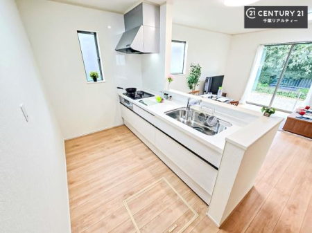 Lb` Ƃ肠钲Xy[XōƂ₷KȃLb`łI
qlƈꏏɂَqy߂LXXy[XłByԂɂȂ肻łˁI