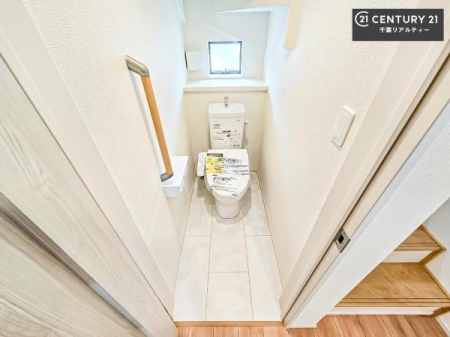 gC 1E2KɃgC܂I̖Zԑт҂ɂ݂łˁBƂ̂gCłꂪ₷łI