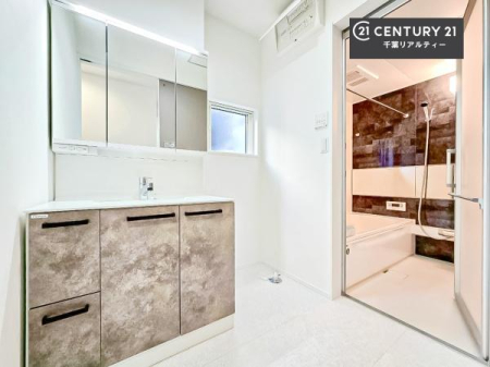 ʑEʏ Oʋdl̐ʏ́AgȂ݂₷I͎[ɂȂĂ܂BhC[₨ϓЕt̂ŐʑXbLƌ邱Ƃo܂I