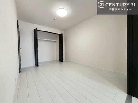 Q VvɃfUCĂ邽߁AƋIт܂I
Cɓ̉ƋuĂ낰Ԃ邱Ƃł܂B