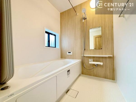  l͋̕C̃oX[́AoĂăoX^C[I
d撣Ă邲JɂD݂̓̓܂āAył݂Ă͂ł傤H