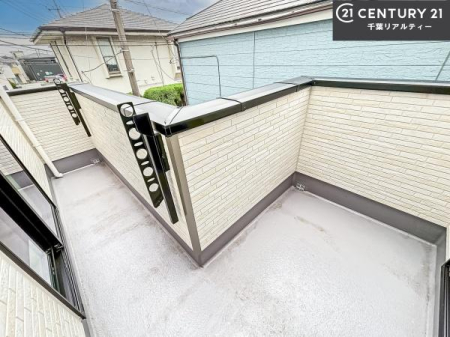 oRj[ zǍDȃoRj[łIꂽɂ͐nJIȎԂy߂܂B