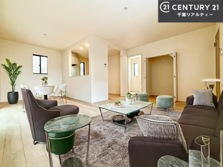 rO ƋCGp[XłBSnǂrO͉ƑRƏW܂܂BƑcR̎ԂłBƑƁAw[Ԃ߂łˁB邭JIȋԂłB