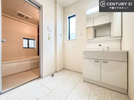 ʑEʏ Oʋdl̐ʏ́AgȂ݂₷I͎[ɂȂĂ܂BhC[₨ϓЕt̂ŐʑXbLƌ邱Ƃo܂I