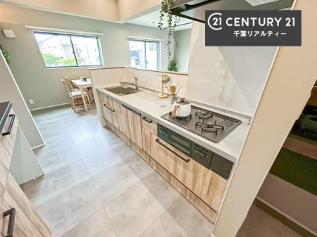 Lb` Ƃ肠钲Xy[XōƂ₷KȃLb`łI
qlƈꏏɂَqy߂LXXy[XłByԂɂȂ肻łˁI