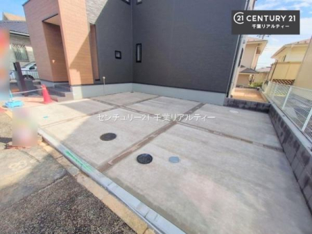 ԏ ԃXy[X2䕪܂IZJhJ[͂AoCN⎩]ԂȂǂuꏊɍ܂B