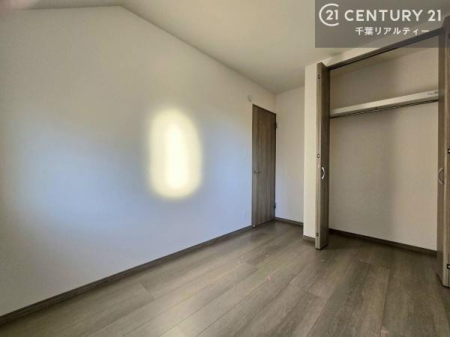 �m�� ���[���������肠��̂ŉƋ�̔z�u�����₷���A���C�t�X�^�C���ɍ��킹����������肪�\�ł��B