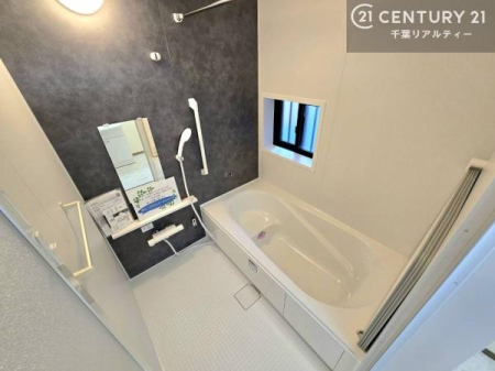 ���� �������������l�̕��͋C�̃o�X���[���́A�����o�Ă��ăo�X�^�C�����[���I
���d���撣���Ă��邲�J���ɂ��D�݂̓����̓����܂����āA�y����ł݂Ă͂������ł��傤���H