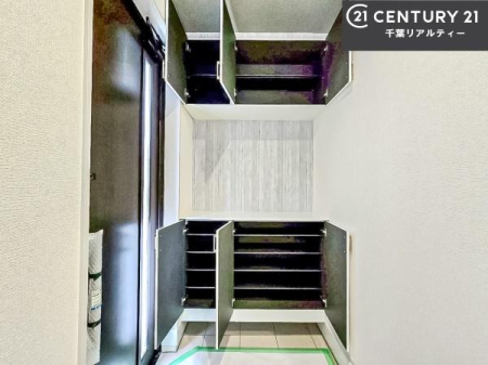  V[Y{bNXtȂ̂ŁAւЕt|₷łI
XbLւŌ˂JuԁÂSnԂo}Ă܂B
