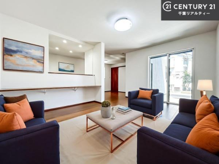 rO ƋCGp[XłBSnǂrO͉ƑRƏW܂܂BƑcR̎ԂłBƑƁAw[Ԃ߂łˁB邭JIȋԂłB