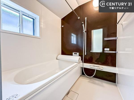  LXoXň̔tbVBL΂̂ŁAɂƐZ܂ˁI炩ȐŐ݌vĂ났̂ЂƎLӋ`ɖ킦oX[łB