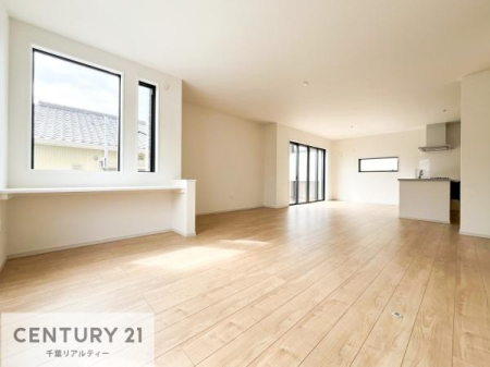 rO 傫ȑ炽Ղ̗z閾邢rOBĴ郊rOŉƑĉ났̎Ԃ߂܂B