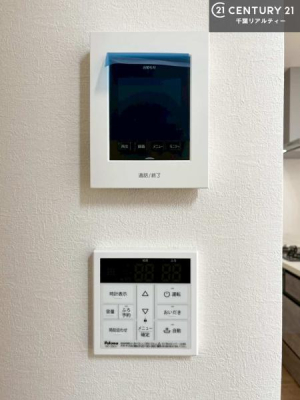 ̑ TVj^[tC^[złql̂ԒȂǂSłˁB
{^ЂƂłC̏ƂƂ̂II[goXB