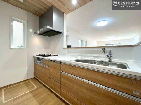 Lb` lC̑ΖʎVXeLb`̗pĂ܂IƑ̃R~jP[VRƑ݌vłB
[Xy[XLxŁAXy[XXbLƕЕtЂ낭pł܂I