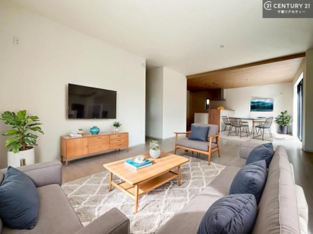 rO ƋCGp[XłBSnǂrO͉ƑRƏW܂܂BƑcR̎ԂłBƑƁAw[Ԃ߂łˁB邭JIȋԂłB