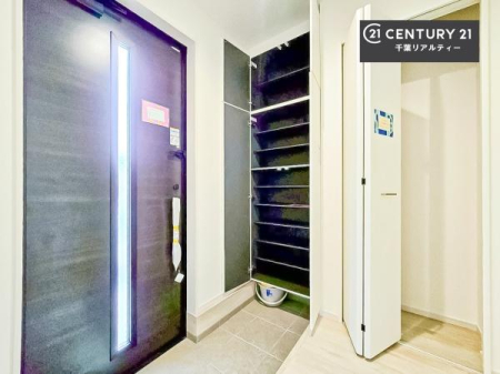  V[Y{bNXtłƑ̌CՂ[łAyԕXbL邱Ƃo܂