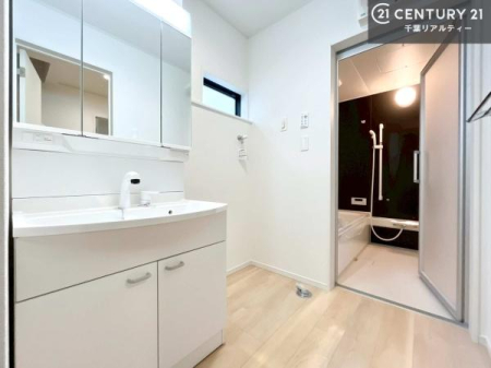 ʑEʏ t̖邢ʎłICɓւłĐɕۂƂł܂IRނ̂łς̎dオǂȂ܂ˁI