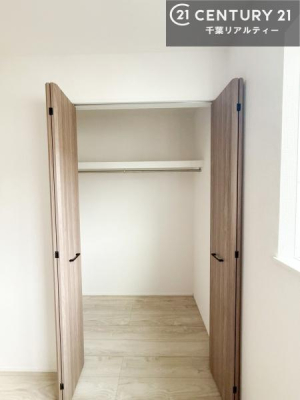 [ [Xy[XĂ܂IXbLڂ鎖ł܂ˁB
ƋI΂ȂVvȃfUCׁ̈AƋI΂Cɓ̋ԍ肪łłˁB