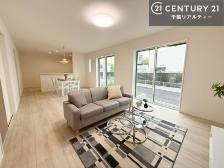 rO 傫ȑ炽Ղ̗z閾邢rOBĴ郊rOŉƑĉ났̎Ԃ߂܂B