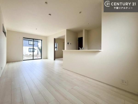 rO LX_CjOXy[XI肨HB΂yԂ߂܂BX̔܂I
zVЕt֗łI