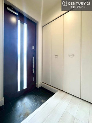  V[Y{bNXtȂ̂ŁAւЕt|₷łI
XbLւŌ˂JuԁÂSnԂo}Ă܂B