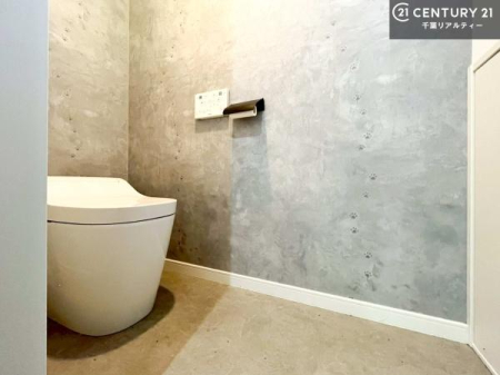 gC 1E2KɃgC܂I̖Zԑт҂ɂ݂łˁBƂ̂gCłꂪ₷łI