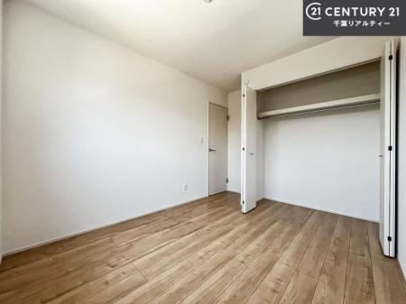 Q DޗḿA̖ڊo߂CǂłˁBԂƉ߂Ƃł܂BDF̃t[OǂȉƋɂ}b`܂I