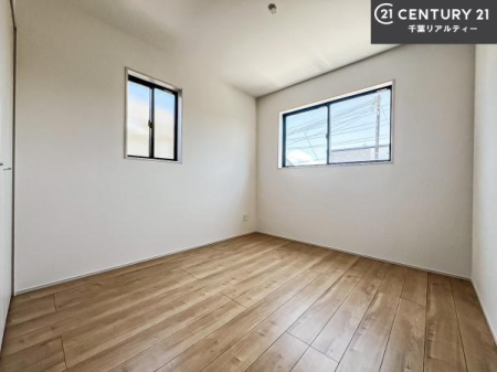 q |oȂ́Aql̂ƂĂSłI
[Xy[X[Ă̂ŎU炩TbƕЕt܂I