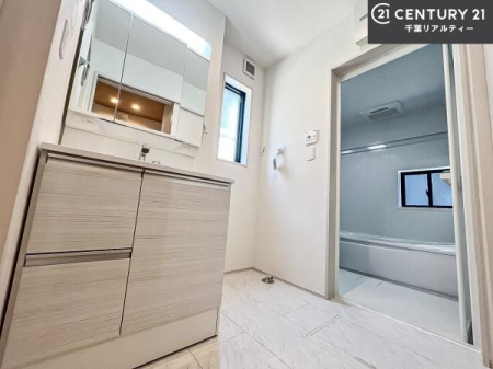 ʑEʏ Oʋdl̐ʏ́AgȂ݂₷I͎[ɂȂĂ܂BhC[₨ϓЕt̂ŐʑXbLƌ邱Ƃo܂I