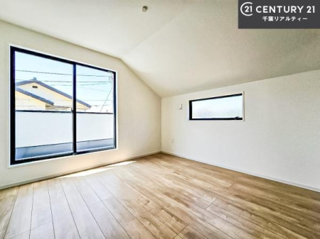 m oRj[ɖʂĂmłB邭肪ACł܂INāAOɏoĔwLт[ċzǂ}邱ƂołˁI