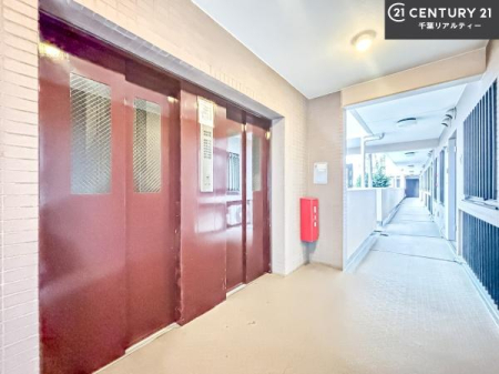 ̑p Gx[^[̃}VŁAdוxr[J[̈ړKB̐X[YɂȂ܂B