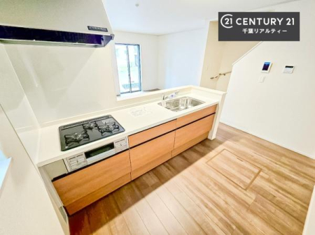 Lb` lC̑ΖʎVXeLb`̗pĂ܂IƑ̃R~jP[VRƑ݌vłB
qlɂڂ͂̂ŊłˁB[͂܂I