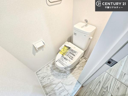 gC 1E2KɃgC܂I̖Zԑт҂ɂ݂łˁBƂ̂gCłꂪ₷łI