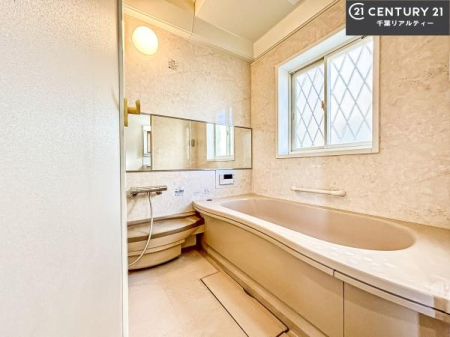  l͋̕C̃oX[́AVbNȃfUCŃoX^C[I
d撣Ă邲JɂD݂̓̓܂āAył݂Ă͂ł傤H