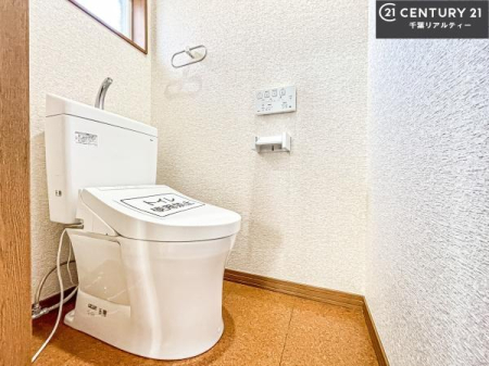 gC 1E2KɃgC܂I̖Zԑт҂ɂ݂łˁBƂ̂gCłꂪ₷łI