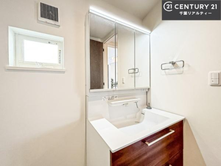 ʑEʏ t̖邢ʎłICɓւłĐɕۂƂł܂IRނ̂łς̎dオǂȂ܂ˁI