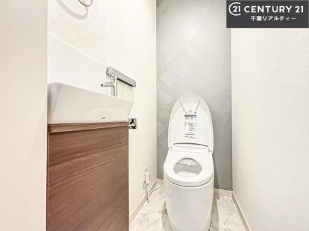 gC 1E2KɃgC܂I̖Zԑт҂ɂ݂łˁBƂ̂gCłꂪ₷łI