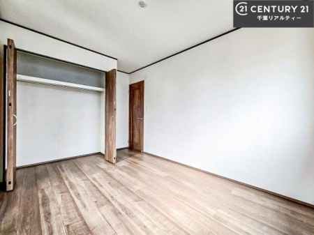 rOȊŐ VvɃfUCĂ邽߁AƋIт܂I
Cɓ̉ƋuĂ낰Ԃ邱Ƃł܂B