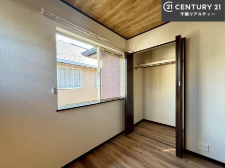 m VvɃfUCĂ邽߁AƋIт܂I
Cɓ̉ƋuĂ낰Ԃ邱Ƃł܂B