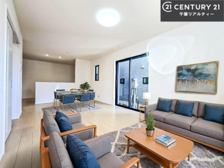 rO ƋCGp[XłBSnǂrO͉ƑRƏW܂܂BƑcR̎ԂłBƑƁAw[Ԃ߂łˁB邭JIȋԂłB