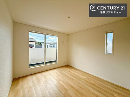 Q oRj[ɖʂĂmłB邭肪ACł܂INāAOɏoĔwLт[ċzǂ}邱ƂołˁI