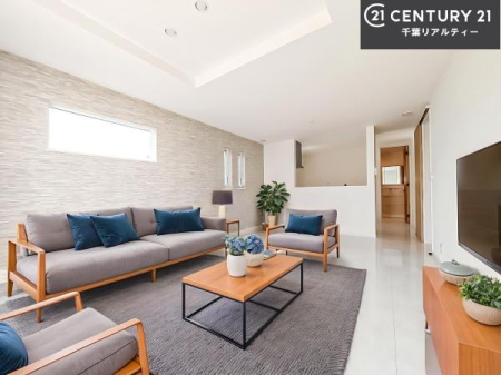 rO ƋCGp[XłBSnǂrO͉ƑRƏW܂܂BƑcR̎ԂłBƑƁAw[Ԃ߂łˁB邭JIȋԂłB