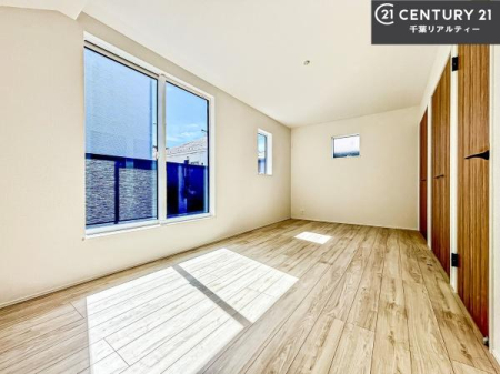 m oRj[ɖʂĂmłB邭肪ACł܂INāAOɏoĔwLт[ċzǂ}邱ƂołˁI