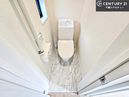 gC 1E2KɃgC܂I̖Zԑт҂ɂ݂łˁBƂ̂gCłꂪ₷łI