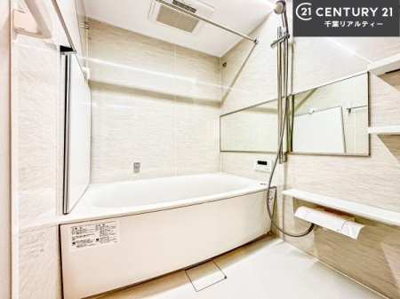  l͋̕C̃oX[́AVbNȃfUCŃoX^C[I
d撣Ă邲JɂD݂̓̓܂āAył݂Ă͂ł傤H