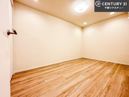 Q VvɃfUCĂ邽߁AƋIт܂I
Cɓ̉ƋuĂ낰Ԃ邱Ƃł܂B