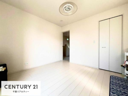 m VvɃfUCĂ邽߁AƋIт܂I
Cɓ̉ƋuĂ낰Ԃ邱Ƃł܂B