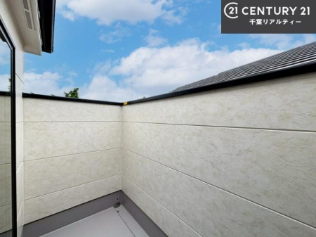 oRj[ zǍDȃoRj[łIꂽɂ͐nJIȎԂy߂܂B
