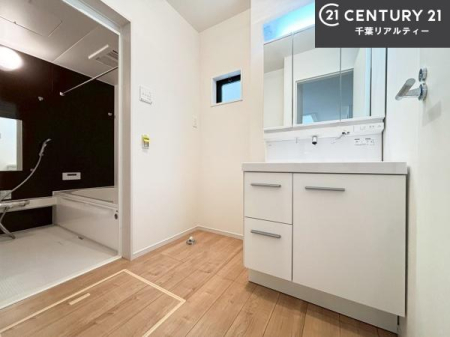 ʑEʏ t̖邢ʎłICɓւłĐɕۂƂł܂IRނ̂łς̎dオǂȂ܂ˁI