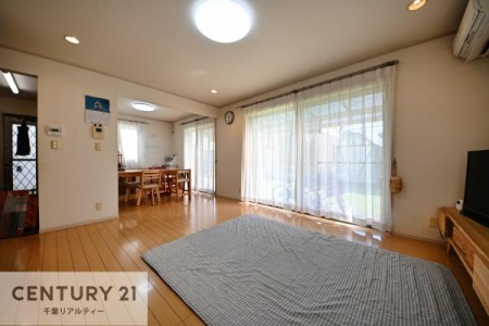 rO 傫ȑ炽Ղ̗z閾邢rOBĴ郊rOŉƑĉ났̎Ԃ߂܂B